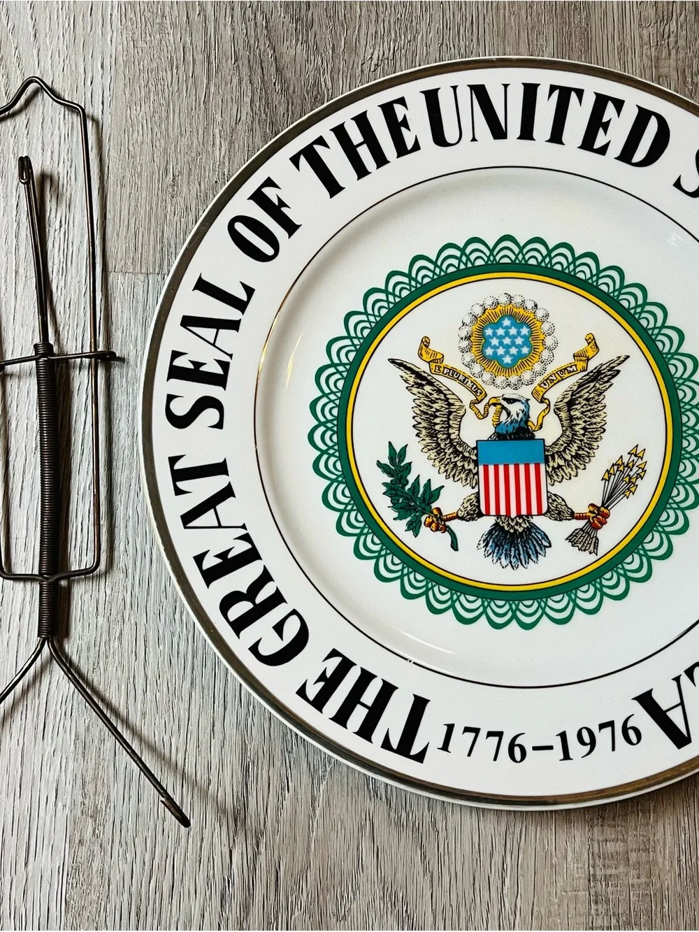 Antique 1976 Bicentennial Great Seal of the United States Decorative Plate